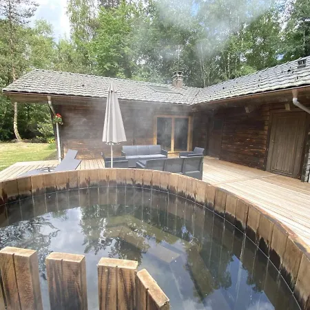 Le Fishing En Bois Avec Bain Nordique Ла-Бресс