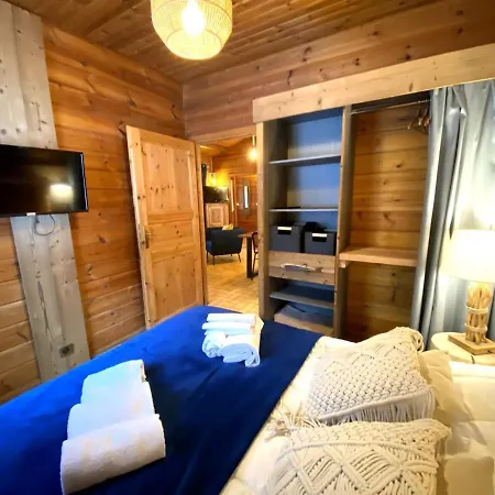 Le Fishing En Bois Avec Bain Nordique