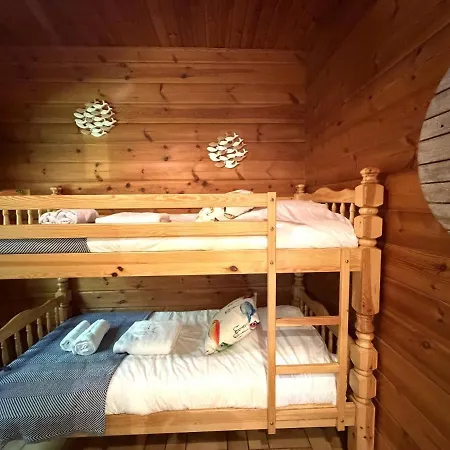 Le Fishing En Bois Avec Bain Nordique Шале